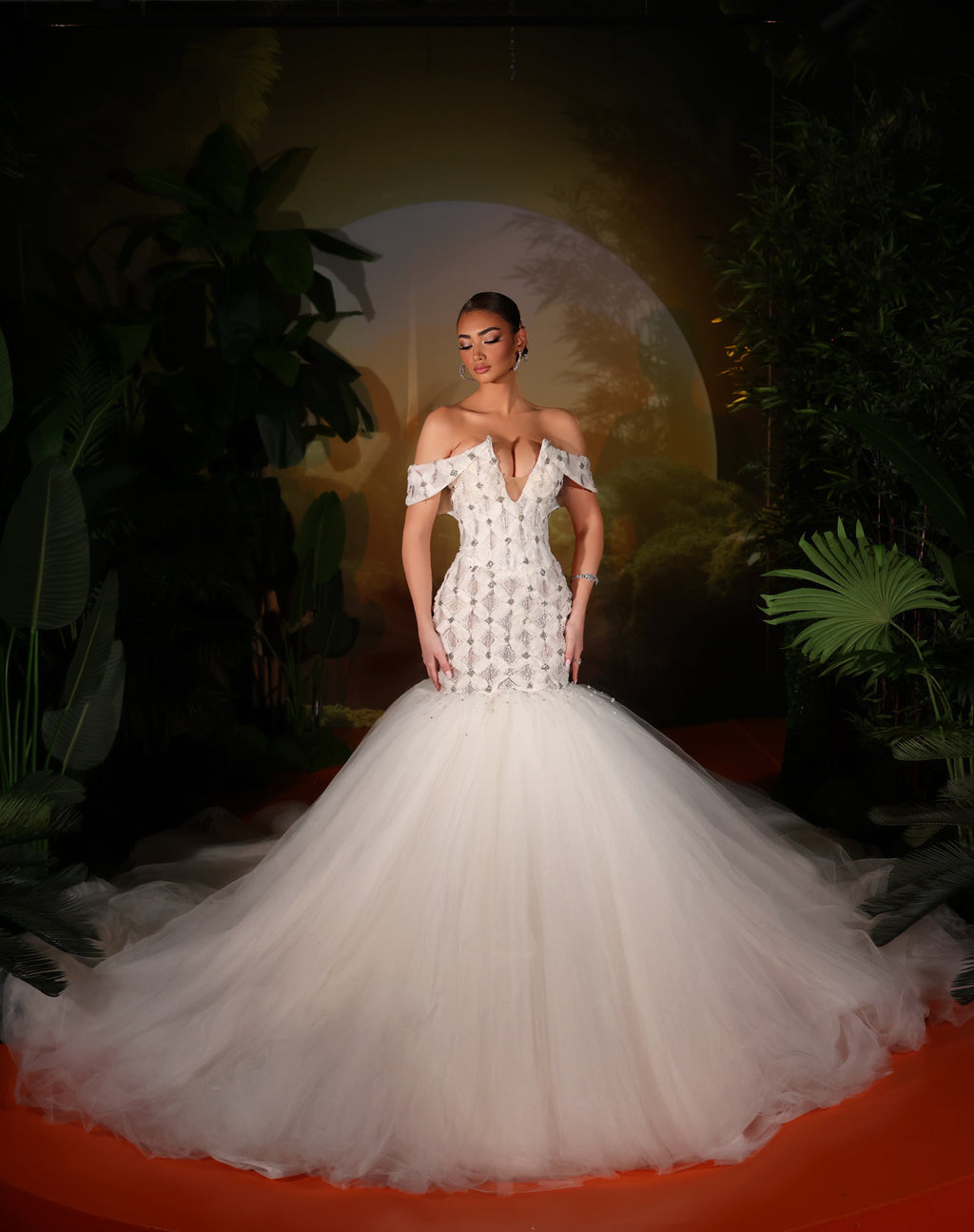 Leandra - Off Shoulder V-Cut Gown