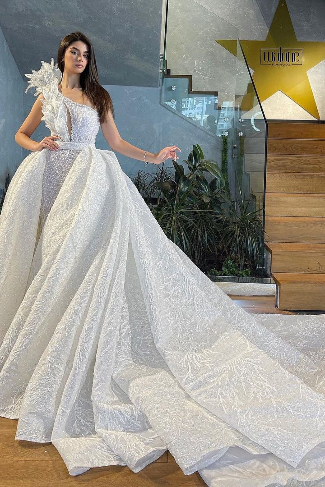 Leaf Detail Bridal Dress with Detachable Train
