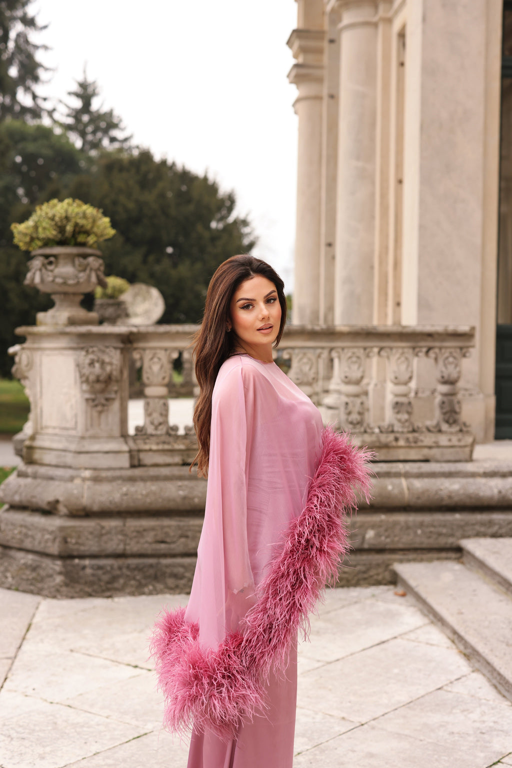 Bèlina - Rose Feather Gown
