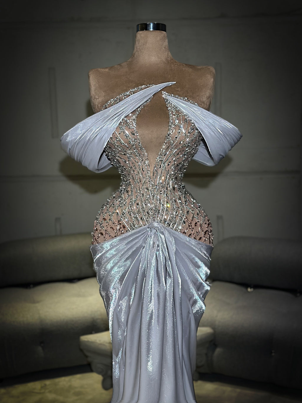 Dilorá - Silver Mermaid Gown with Draped Sleeves