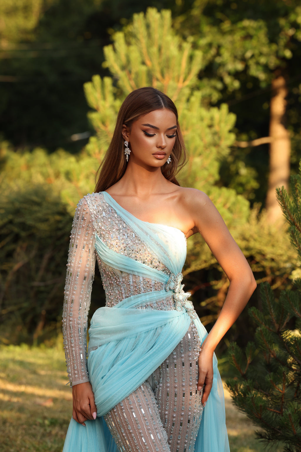 Aurelia – One Shoulder Crystal Tulle Gown