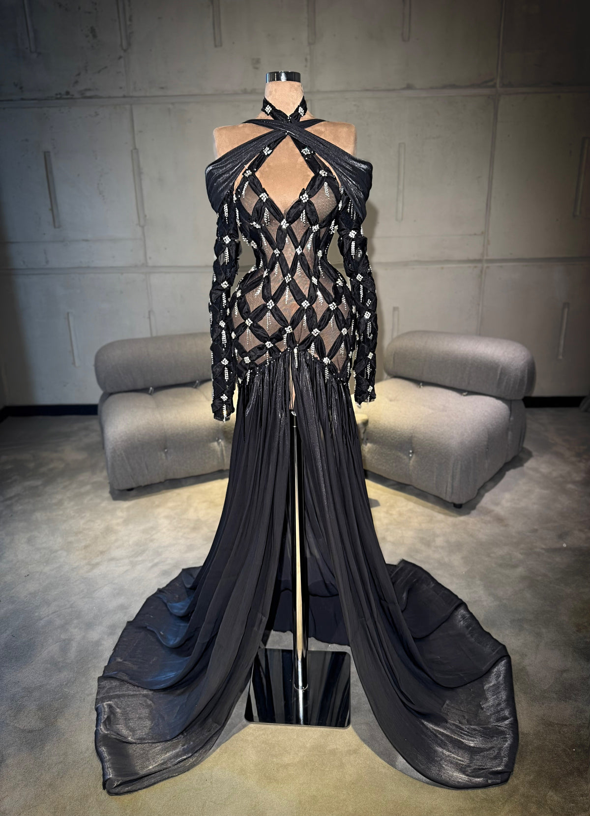 Noirella – Embellished Cutout Mermaid Gown