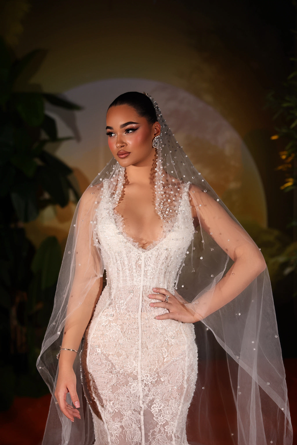 Urèlia - Lace Bridal Gown