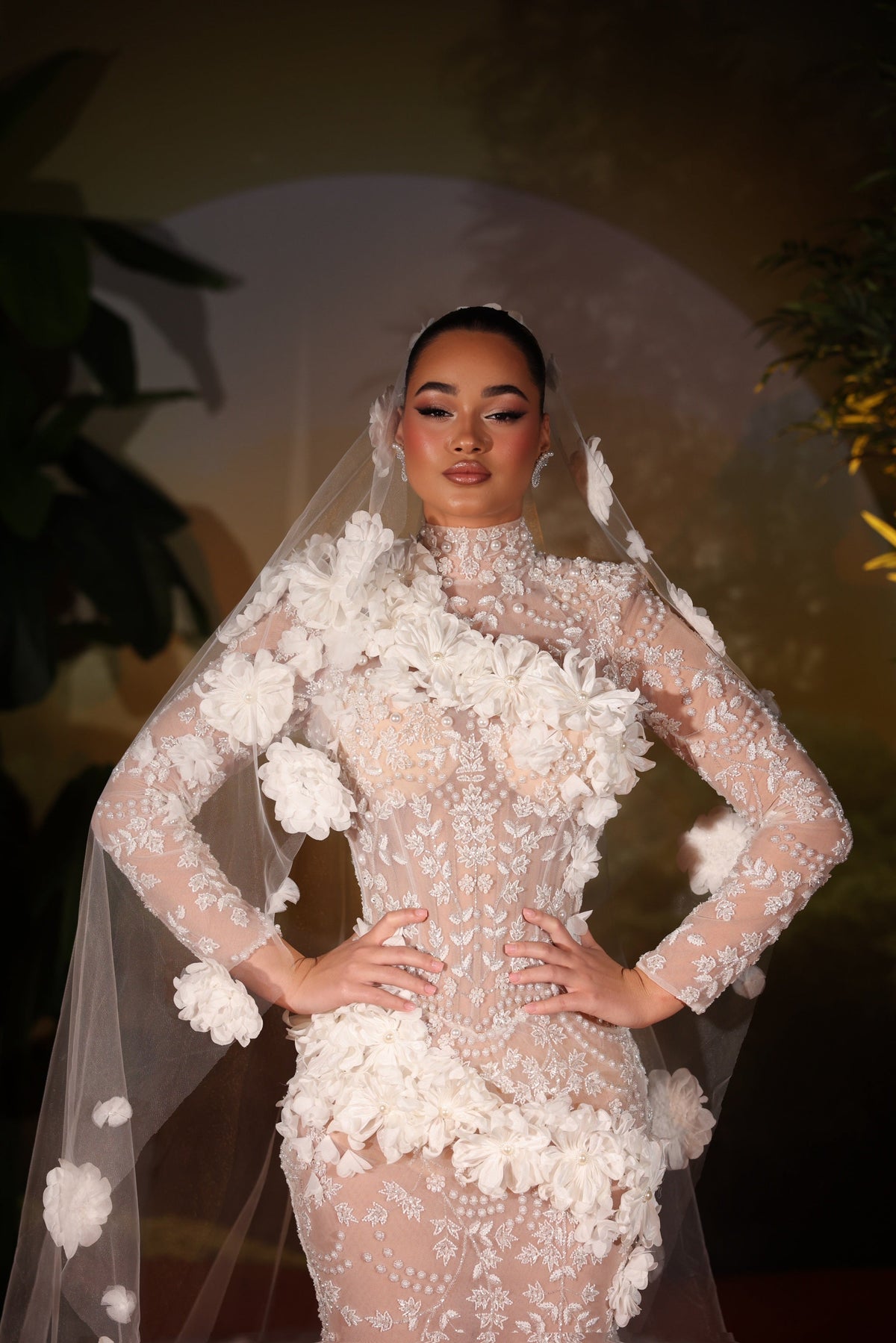 Doá - Asymmetric Floral Beaded Gown
