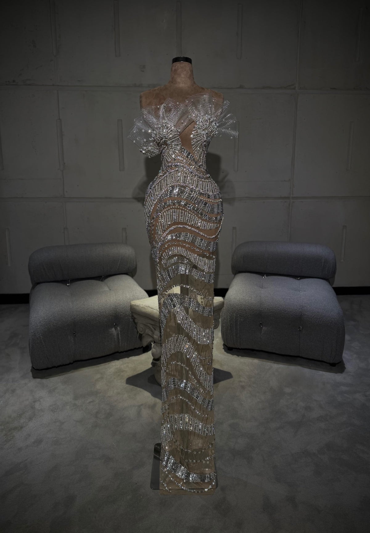 Gaia - Strapless embellished gown