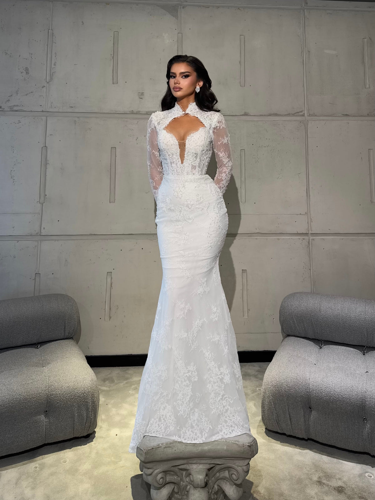 Wedding dress with detachable overskirt & veil