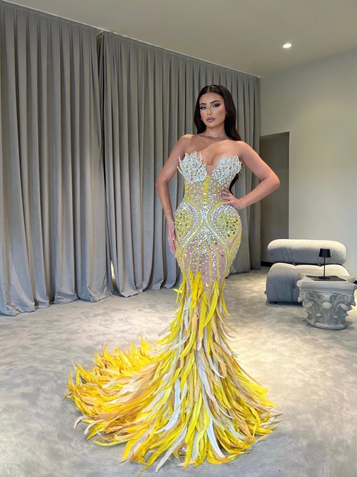 STRAPLESS MERMAID YELLOW FEATHERED DRESS