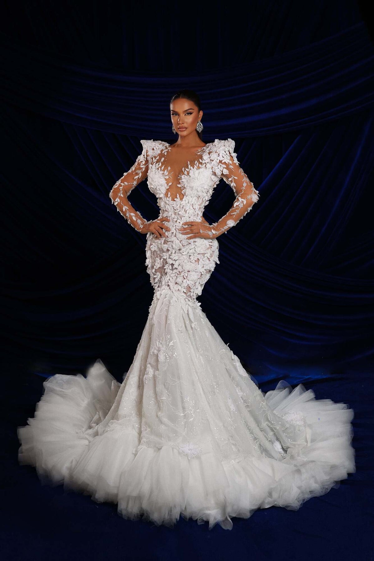 Mermaid Tulle Floral Bridal Gown with Veil