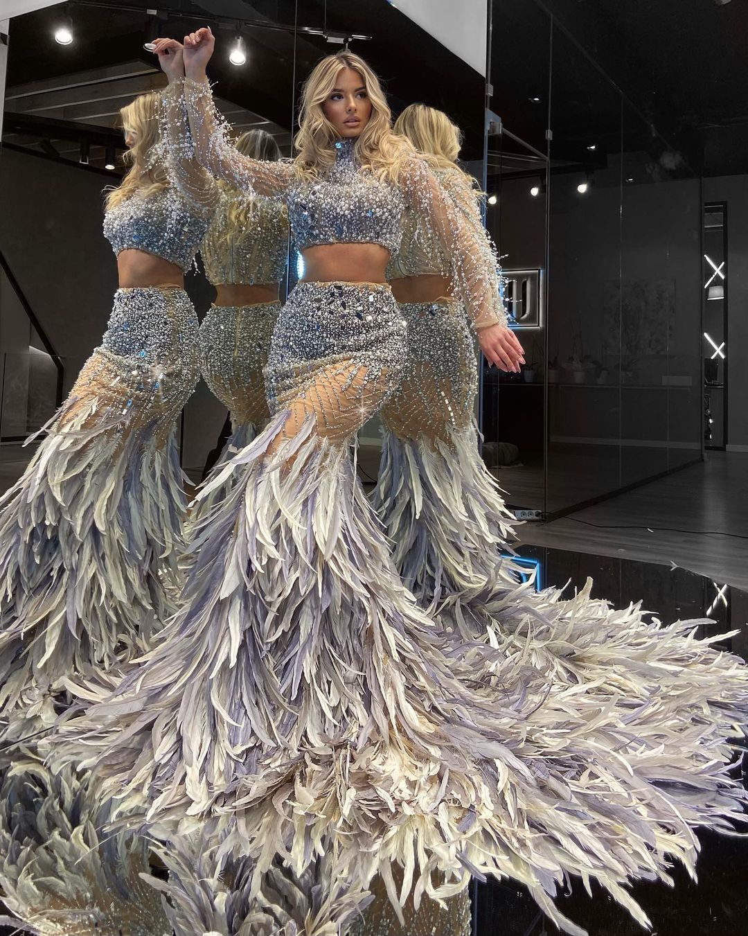 Two-piece Feathered Silver Set